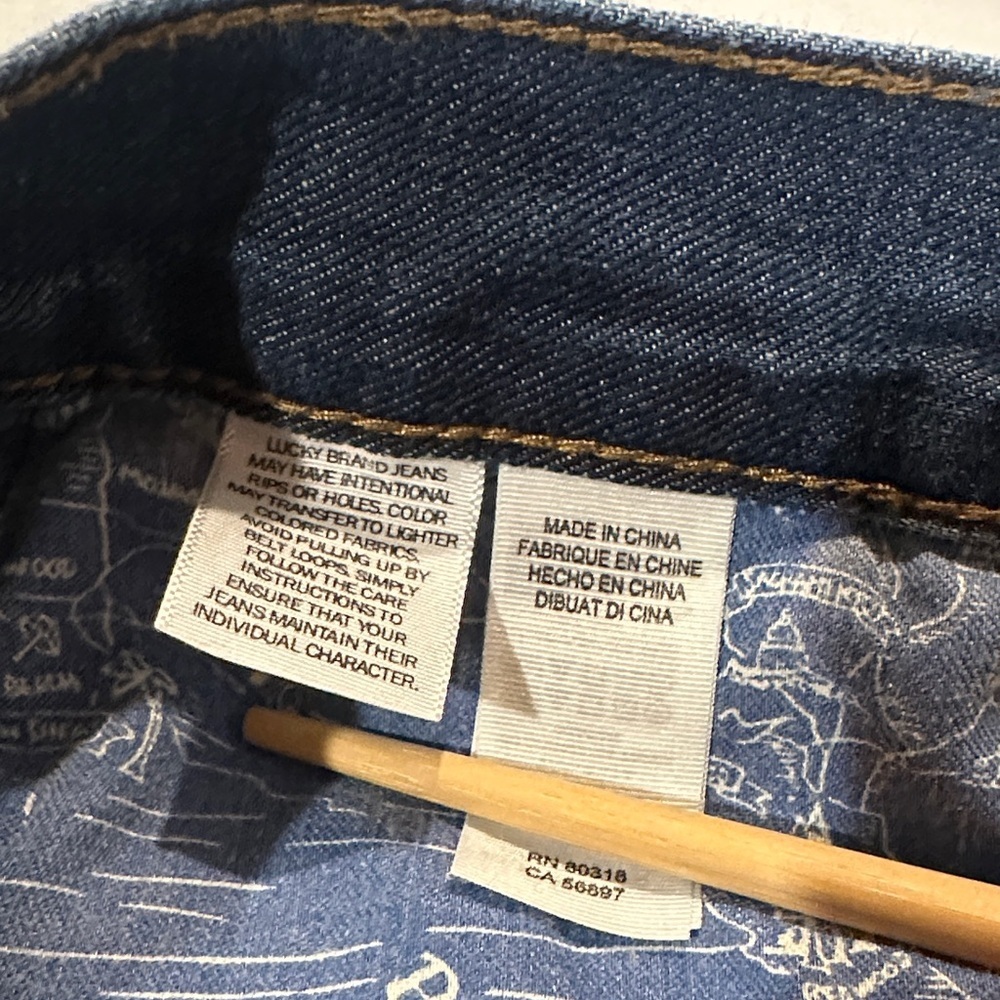Lucky Brand 363 straight Blue lightweight Jeans zipper and multiple pockets 32 - Picture 7 of 14